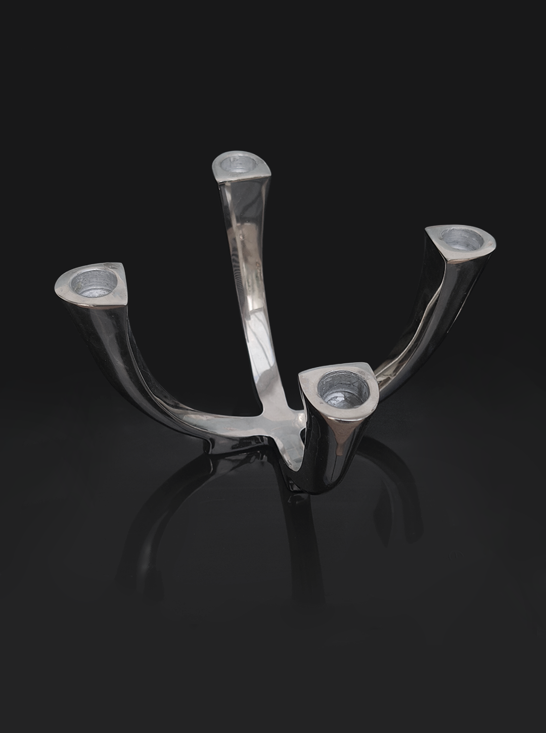 les-objoies-candle-holder-7.png