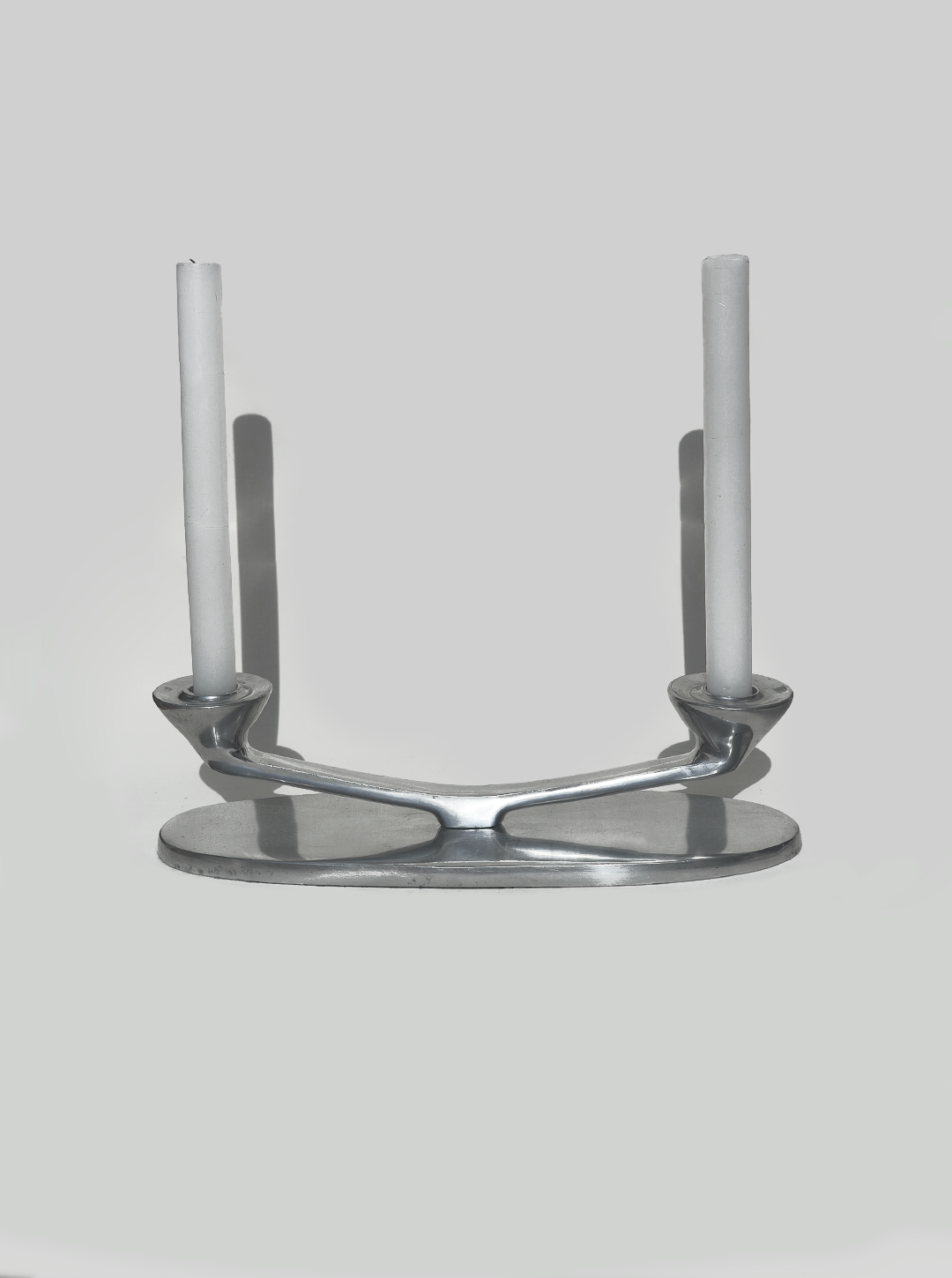 les-objoies-candle-holder-brass-grey-4.png