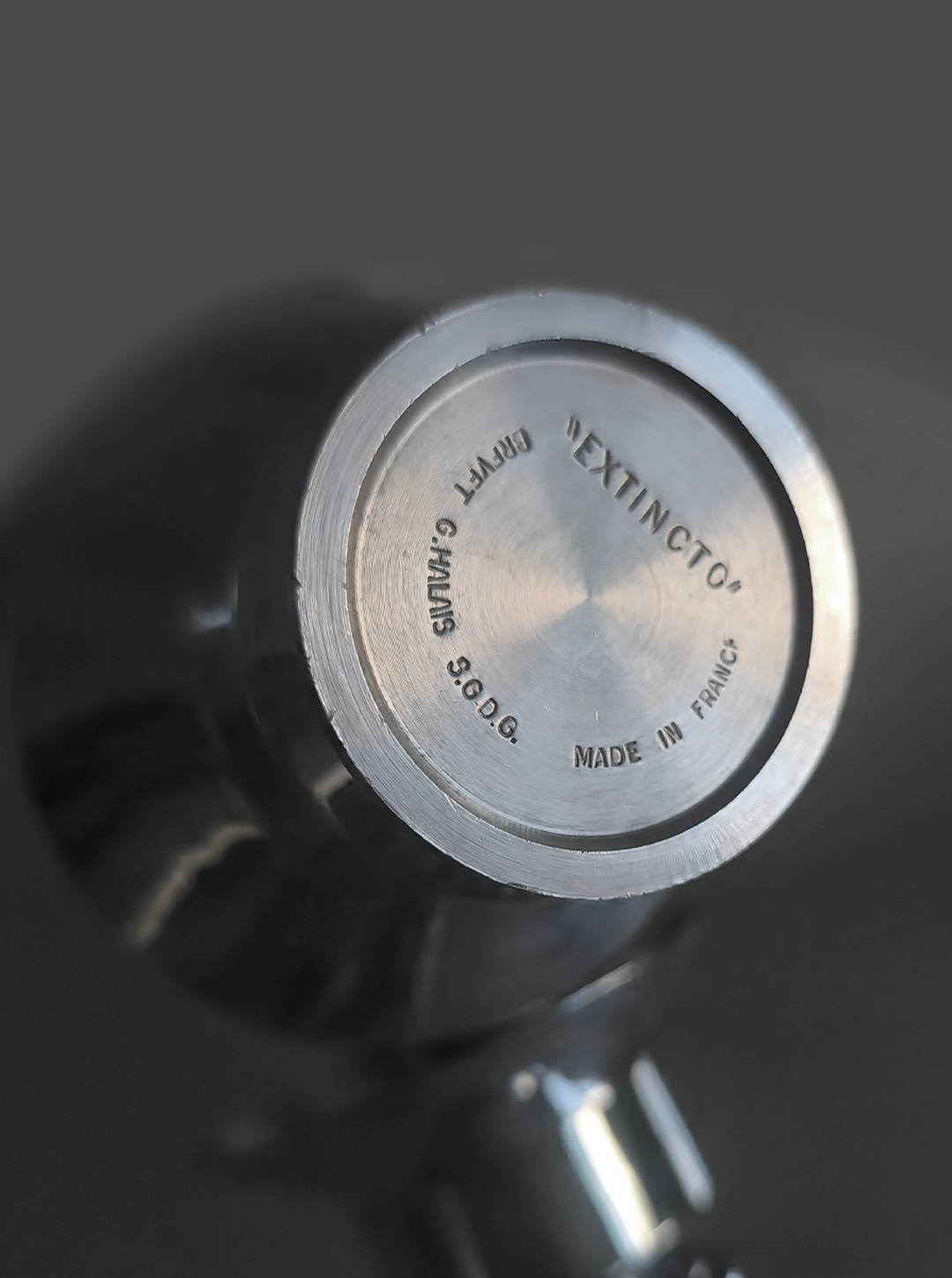 les-objoies-ashtray-inox-2.png