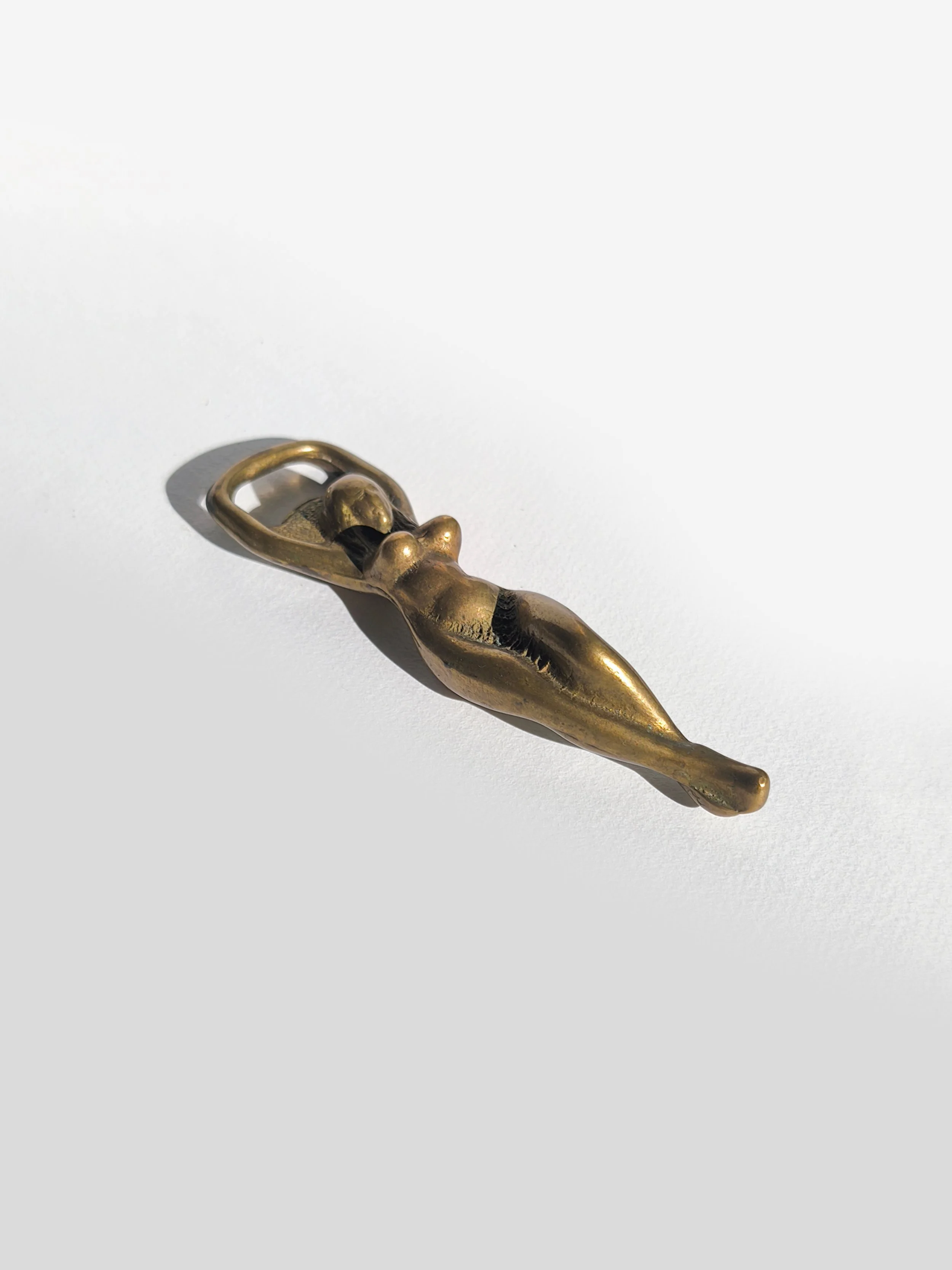 les-objoies-woman-bottle-opener-3.jpg