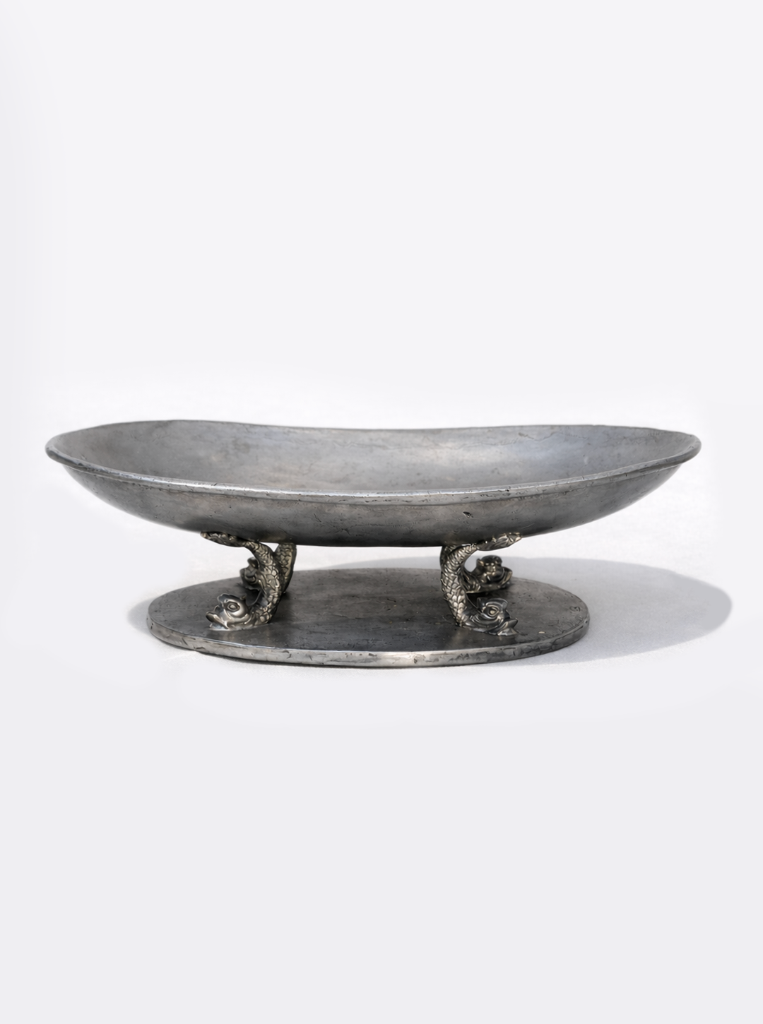 les-objoies-large-fish-pewter-dish-4.png