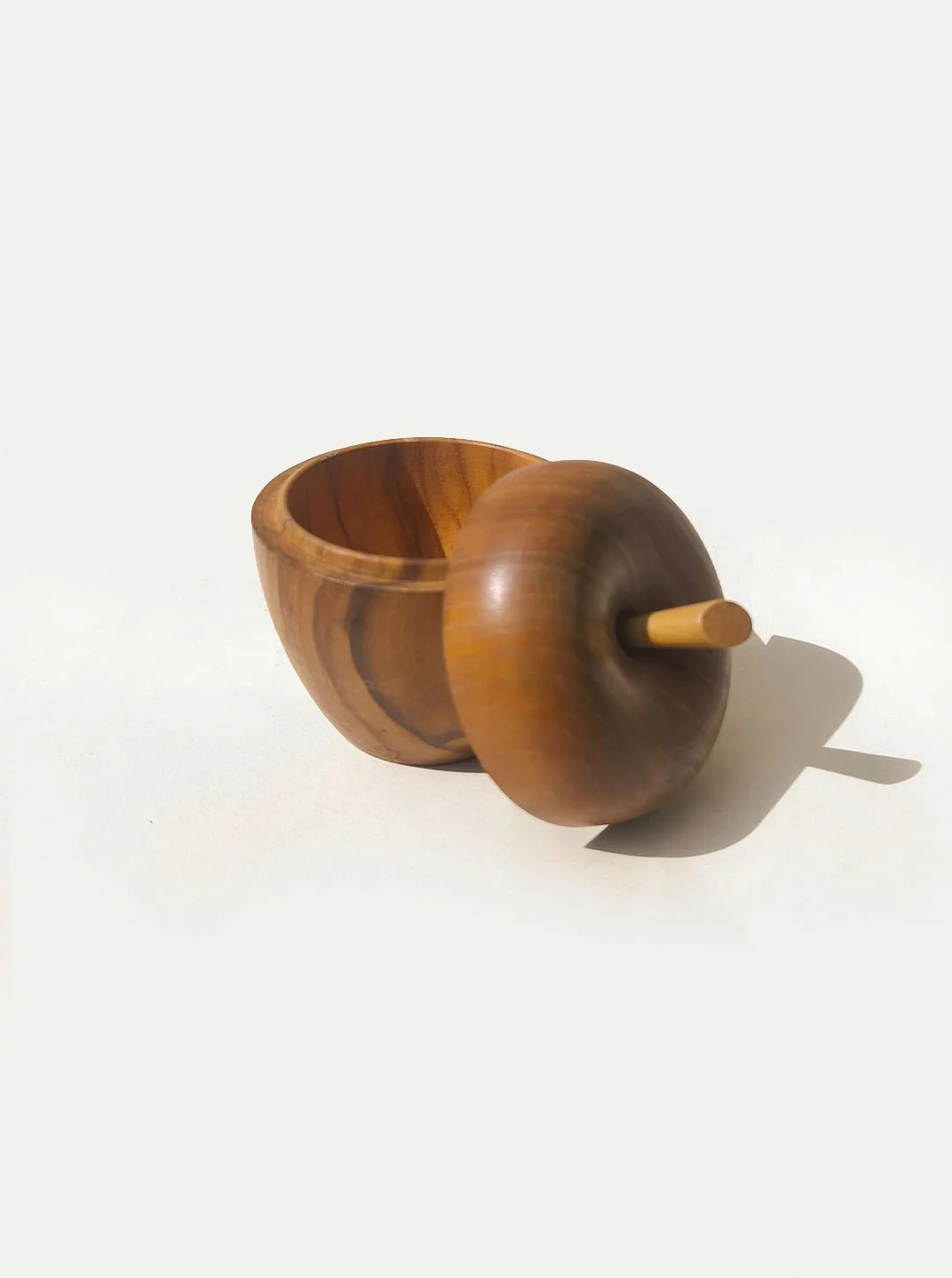 les-objoies-apple-wood-box-2.jpg