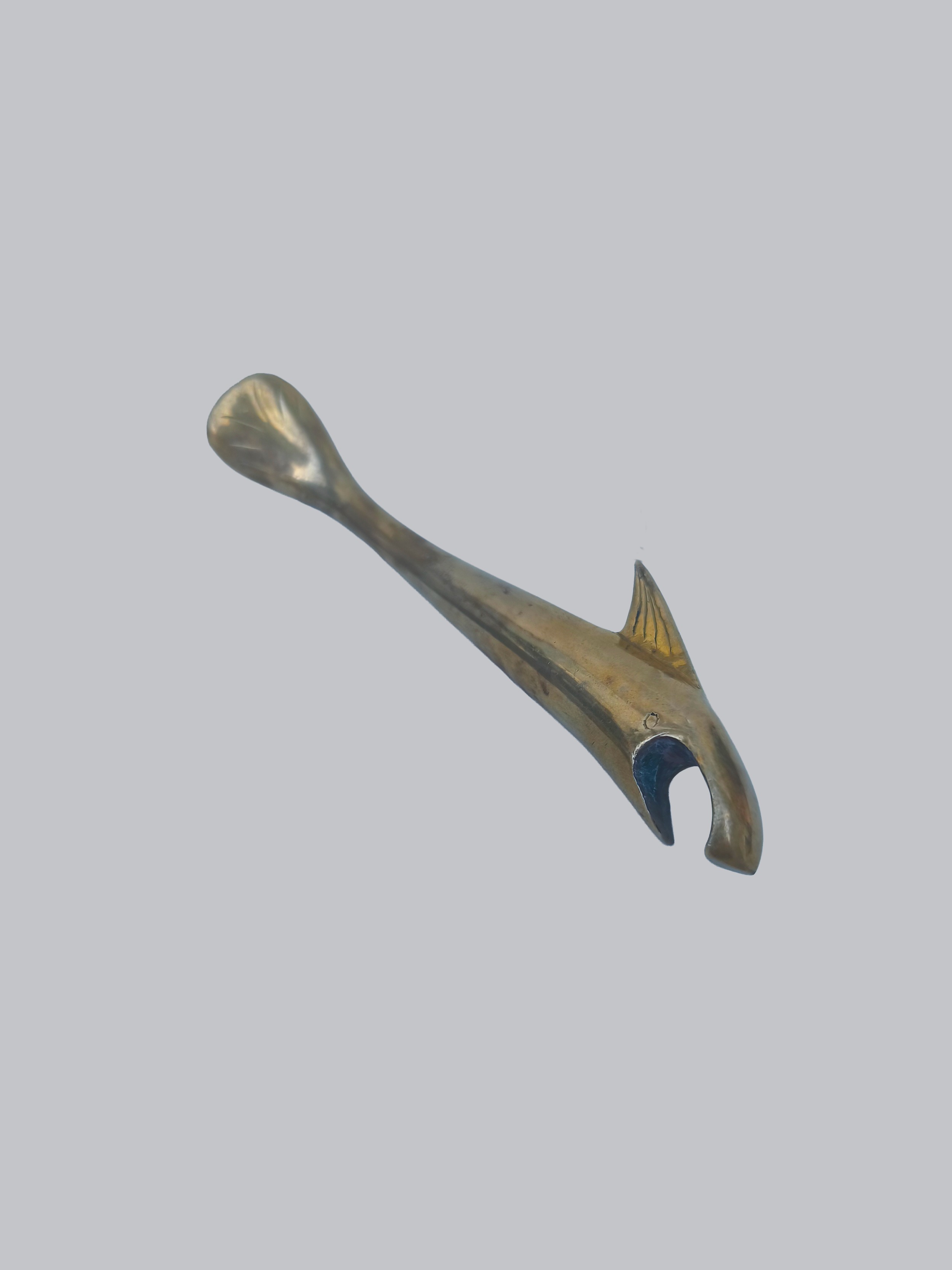 les-objoies-brass-shark-bottle-opener-12.png