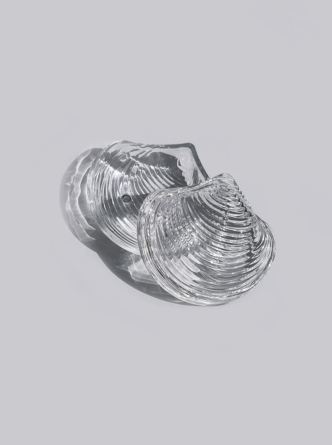 les-objoies-jewel-glass-shell-box-2.png