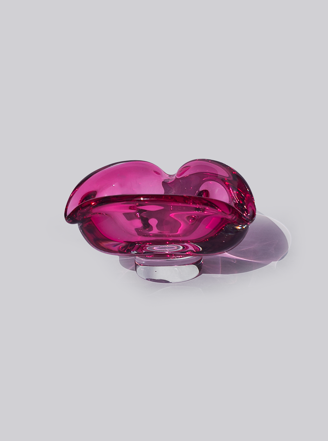 les-objoies-pink-glass-vide-poche-2.png