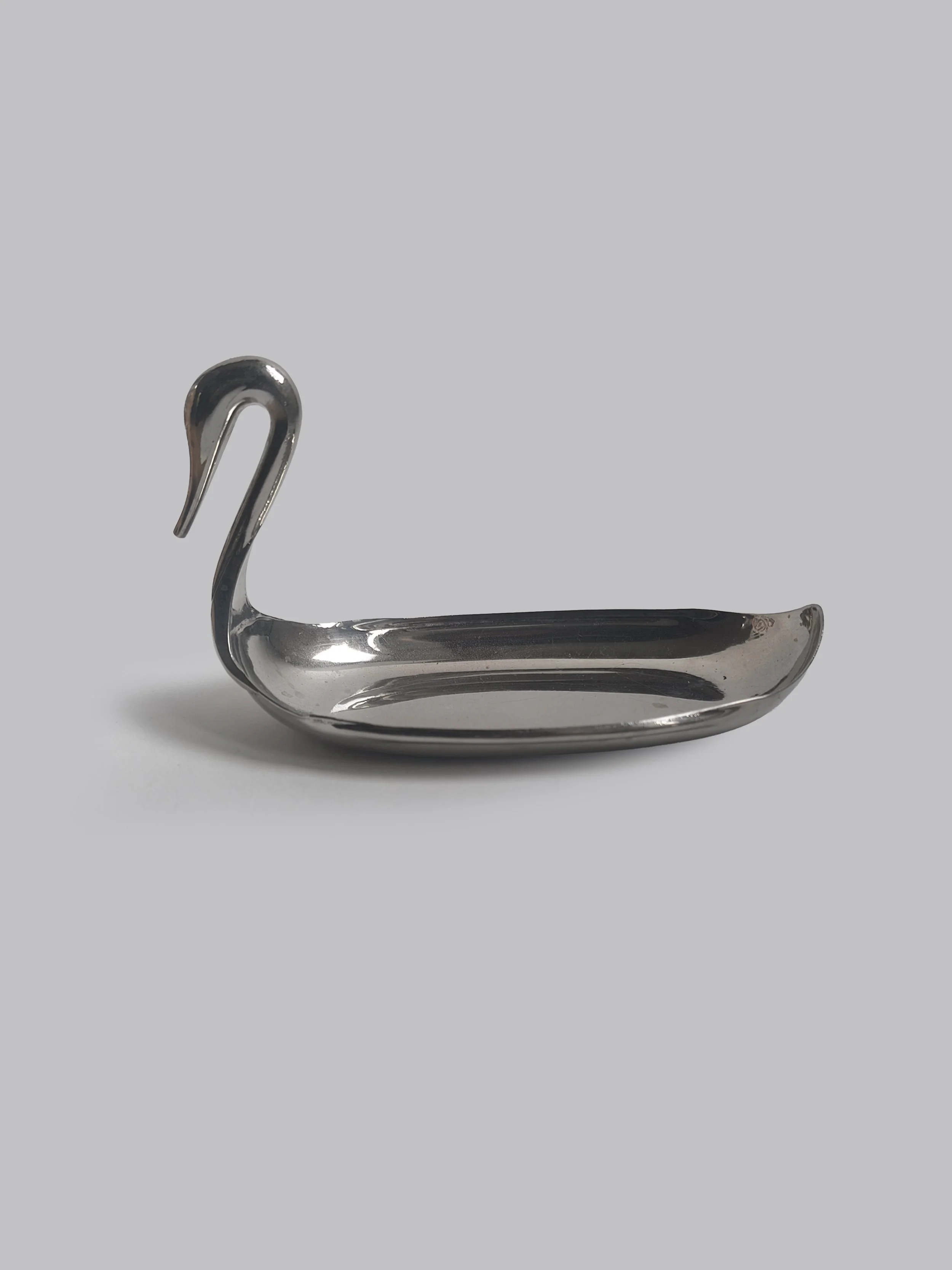 les-objoies-swan-vide-poche-9.jpg