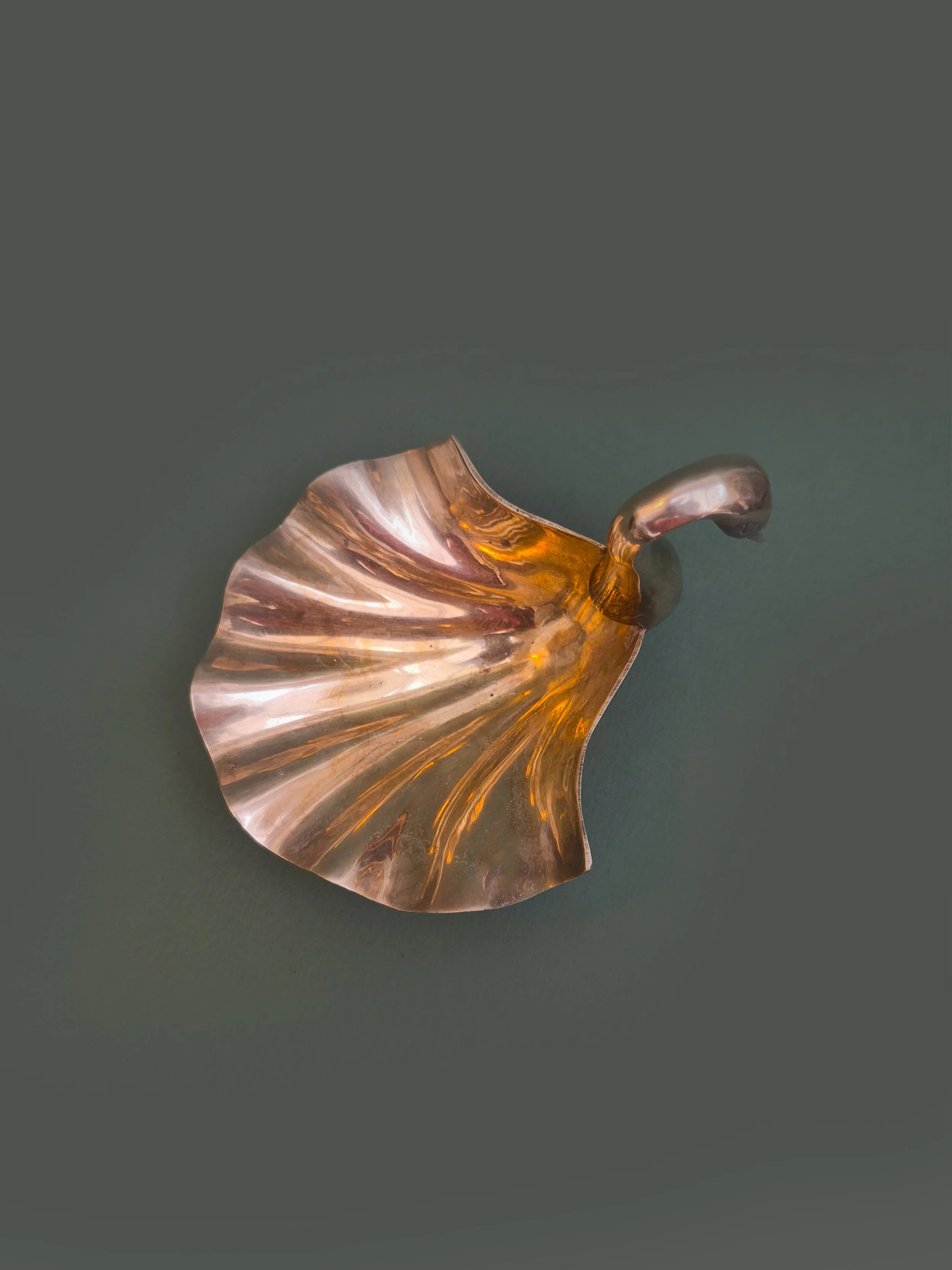 les-objoies-swan-brass-shell.jpg
