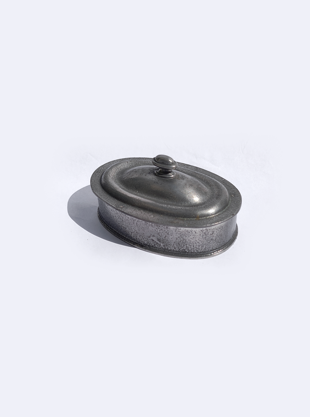 les-objoies-pewter-small-box-oval-5.png