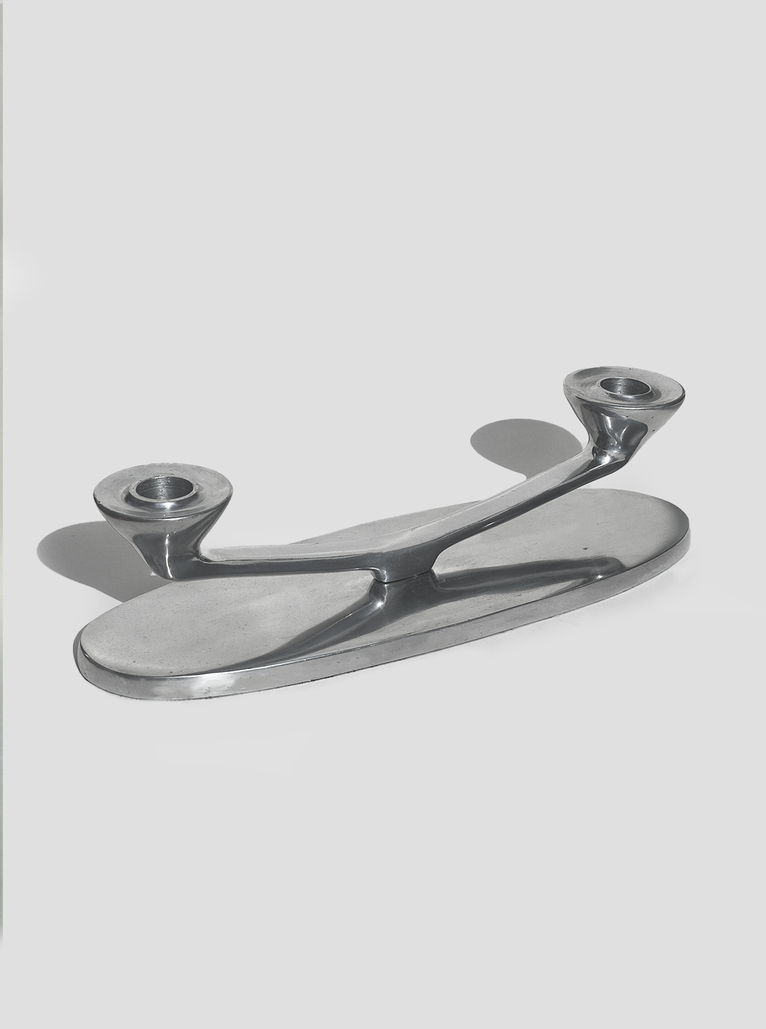 les-objoies-candle-holder-brass-grey-3.png