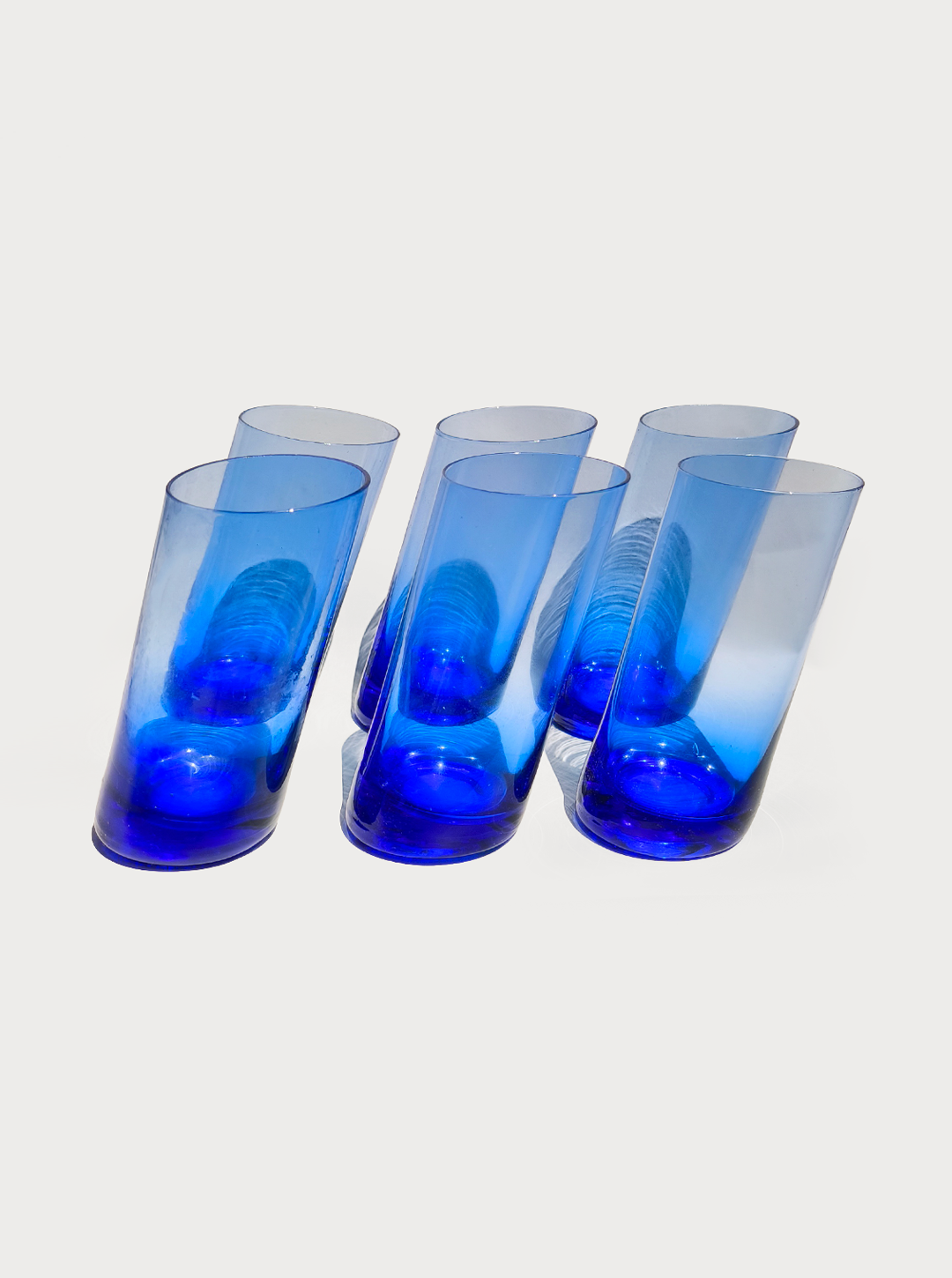 les-objoies-leaning-glasses-blue-2.png
