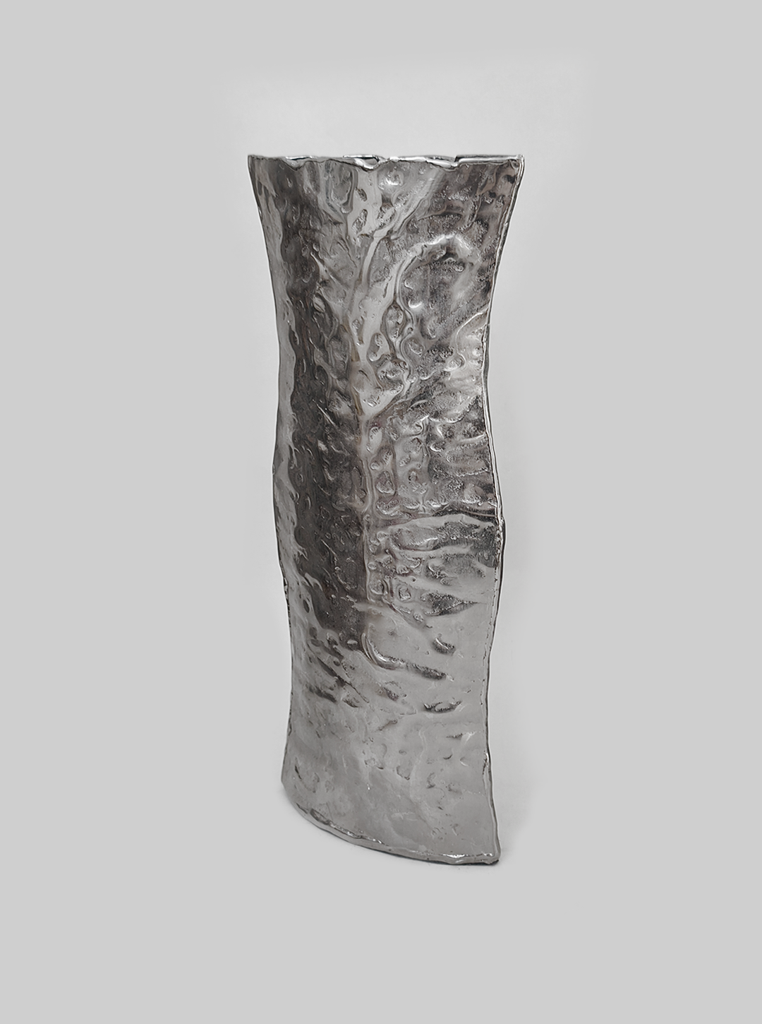 les-objoies-large-textured-vase-3.png