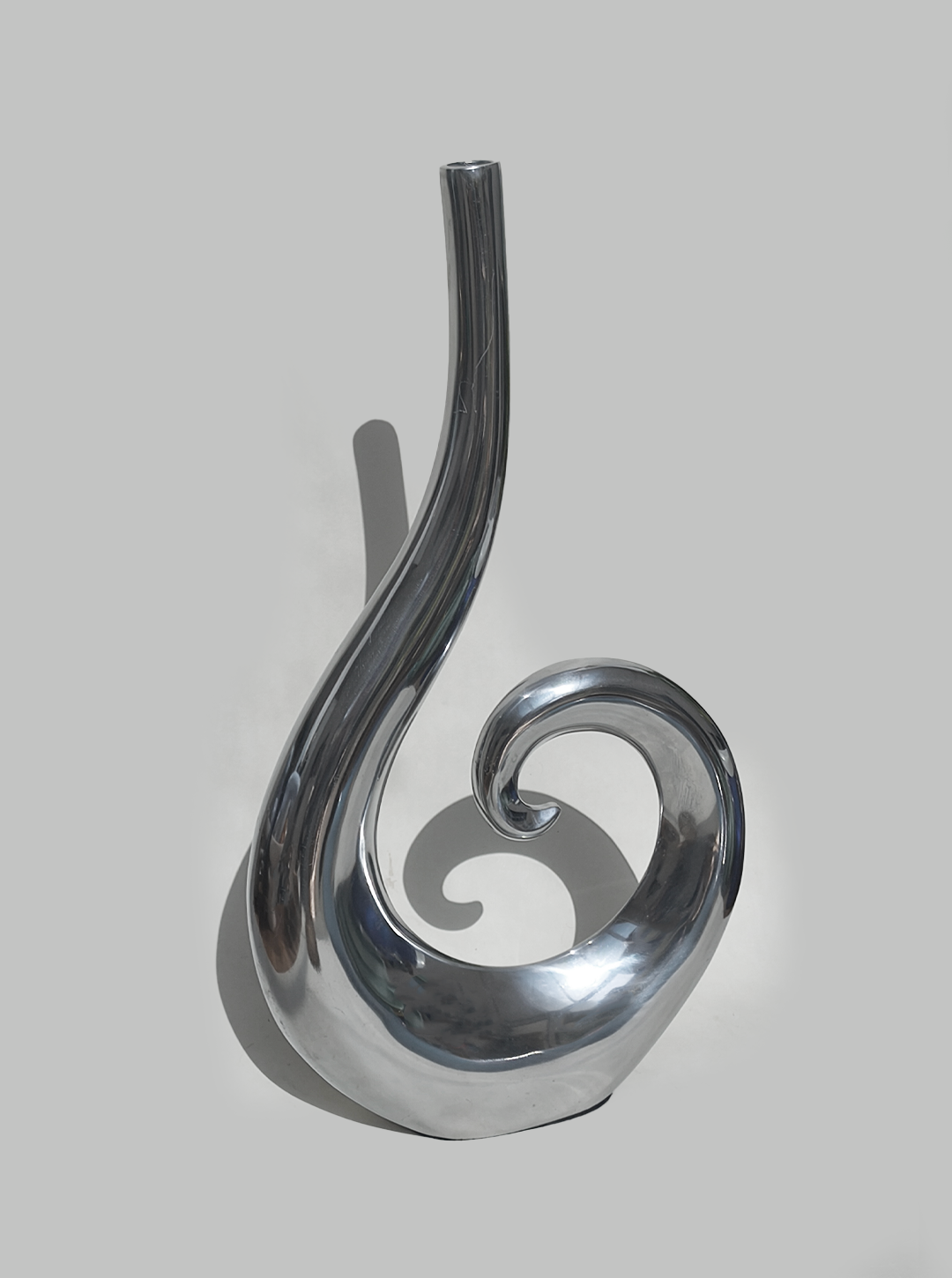 les-objoies-spiral-vase-large-3.png