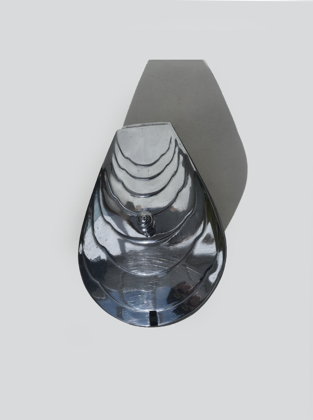les-objoies-oyster-butter-dish-3.png