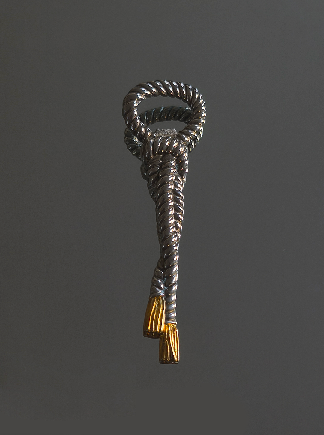 les-objoies-rope-bottle-opener-2.png