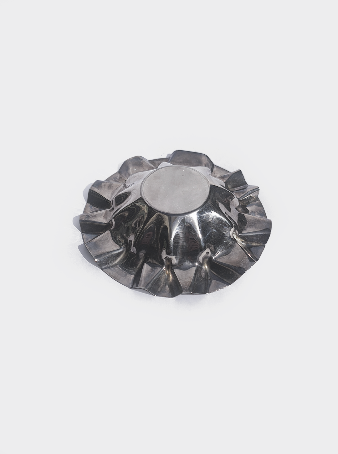 les-objoies-folded-ashtray-4.png