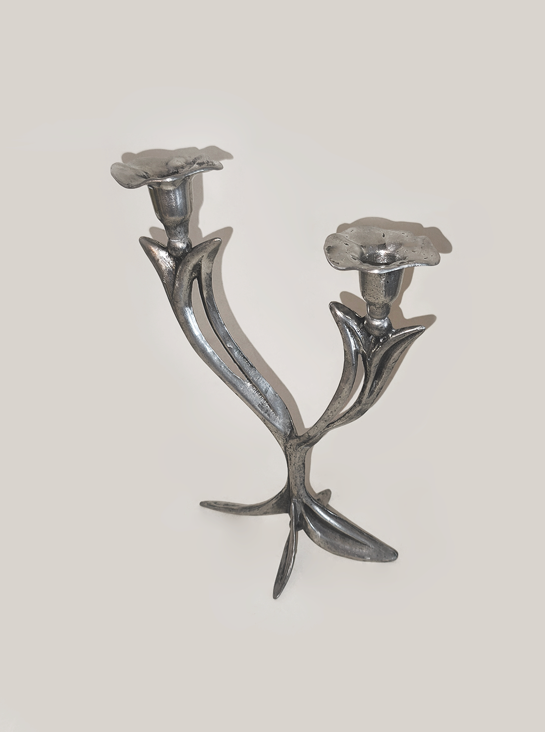 les-objoies-art-nouveau-candle-holder-9.png
