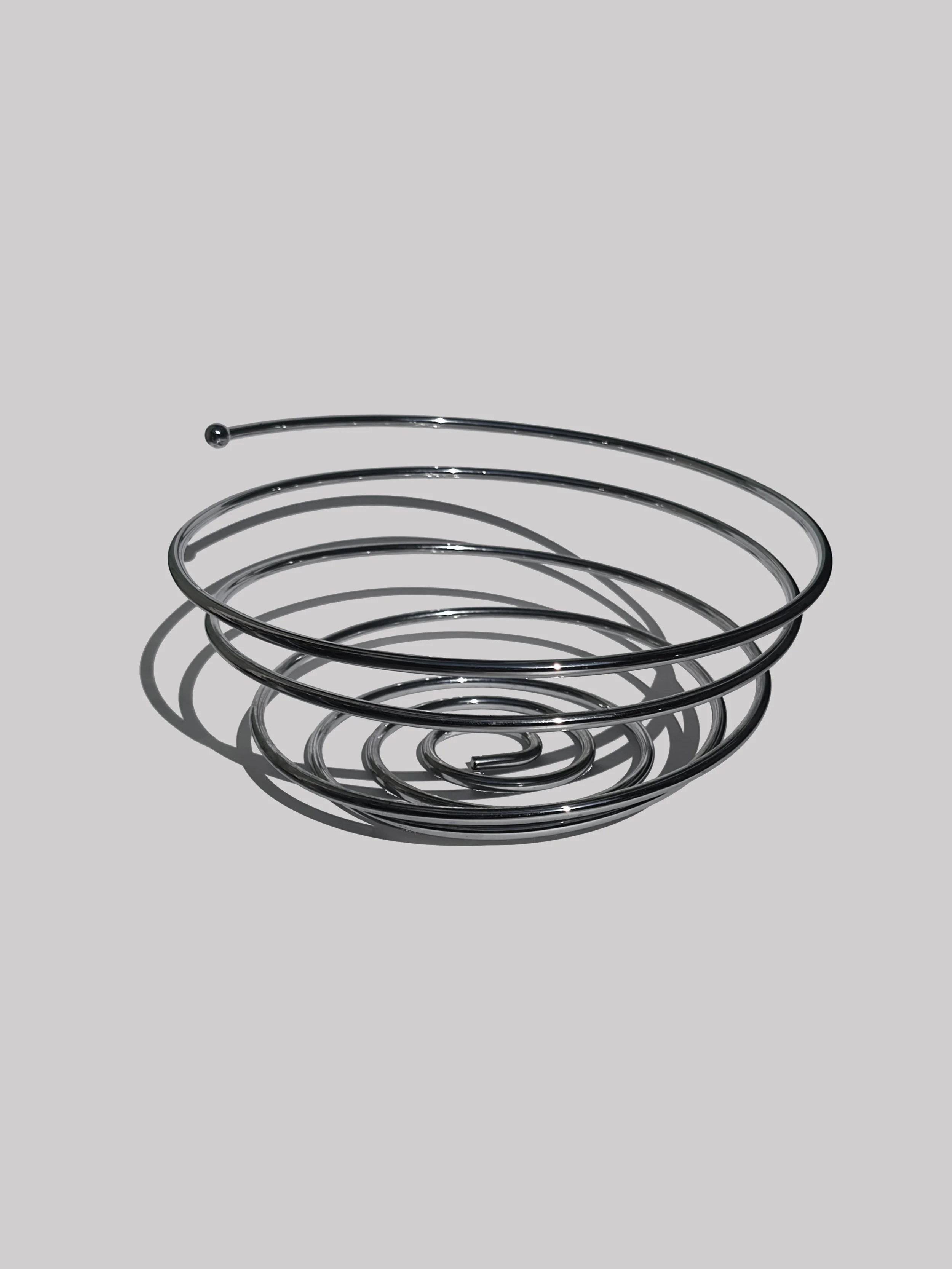 les-objoies-fruit-spiral-basket-steel-round-1.jpg