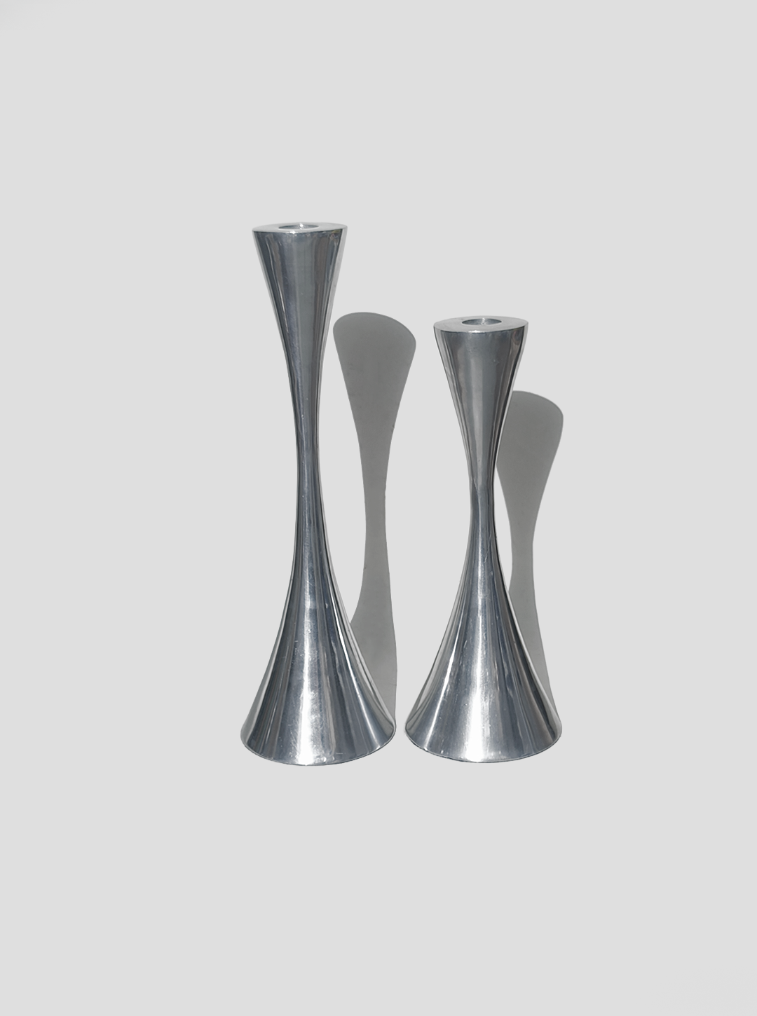 les-objoies-modern-candle-holder-70s-duo-1.png