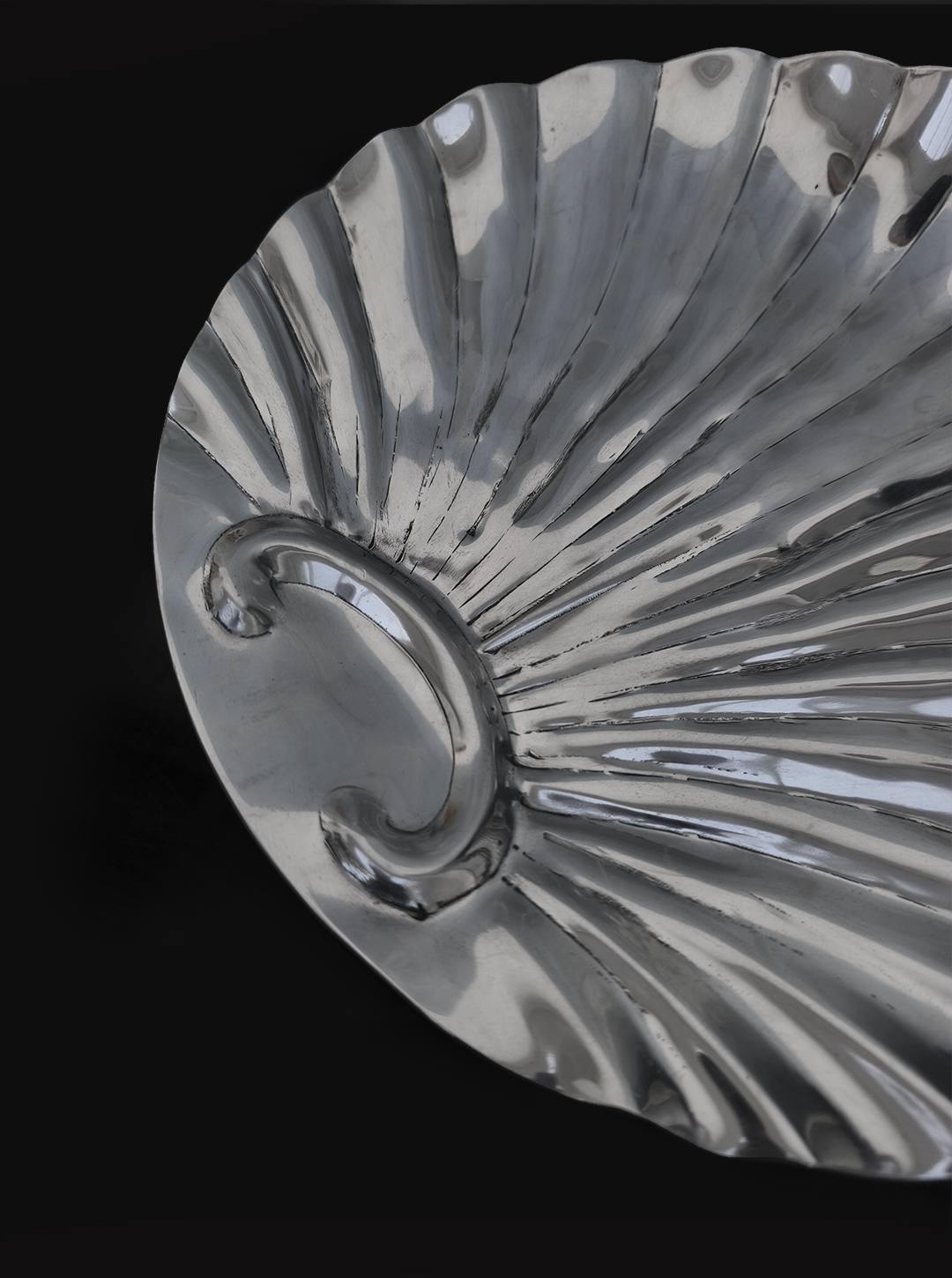 les-objoies-shell-large-dish-3.png
