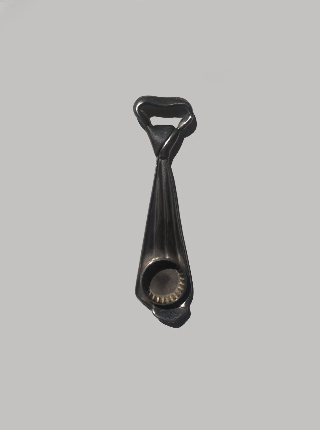 les-objoies-bottle-opener-tie.jpg