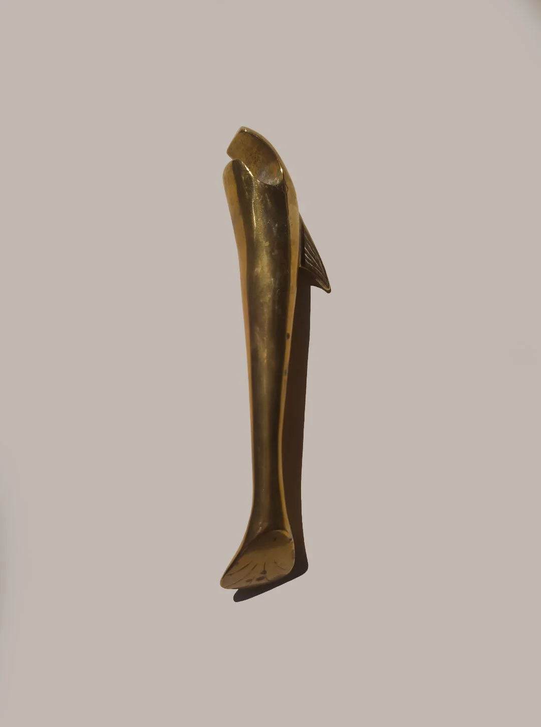 les-objoies-bottle-opener-shark-1.jpg