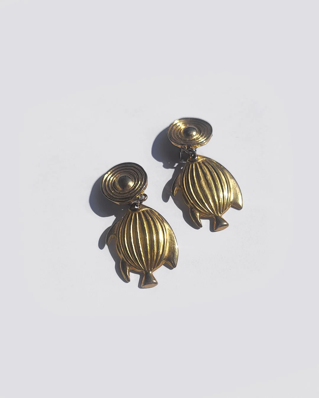 les-objoies-earrings-fishes.jpg