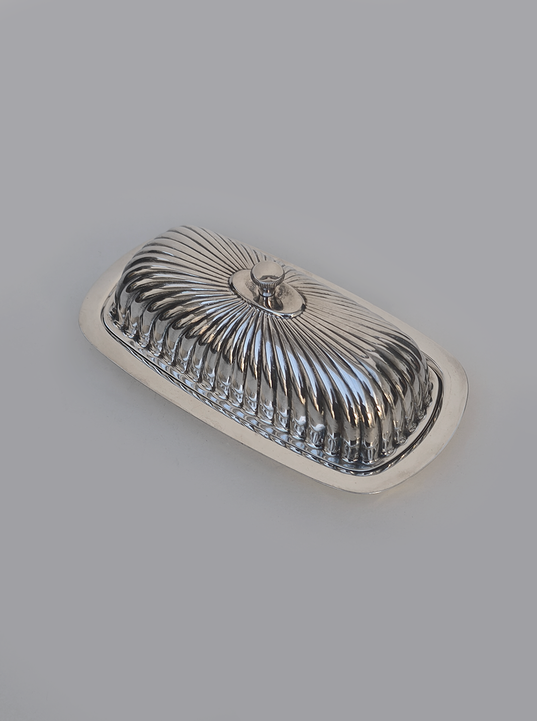 les-objoies-butter-dish-2.png
