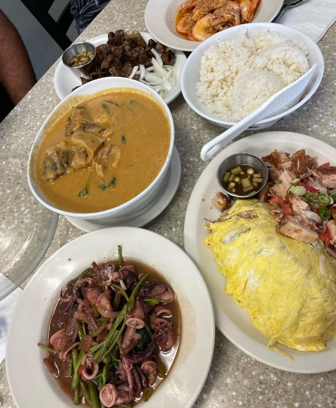 Julie'z Restaurant — Kapolei Marketplace