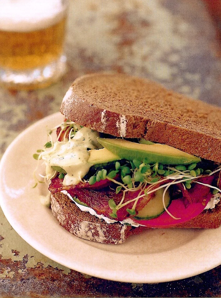 Bacon Avocado sandwiche.jpg