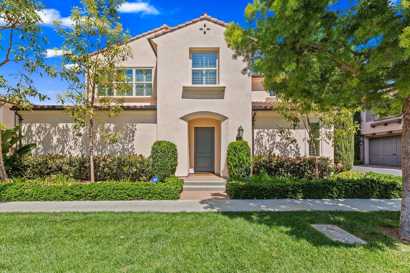 ✨&nbsp;Check out my newest listing at 43 Diamond in the Stonegate Community of Irvine!&nbsp;✨

This 2,117 sf home features 4&nbsp;🛏&nbsp;bedrooms and 3&nbsp;🛁&nbsp;baths. This completely remodeled home has a&nbsp;floor plan that thoughtfully featur