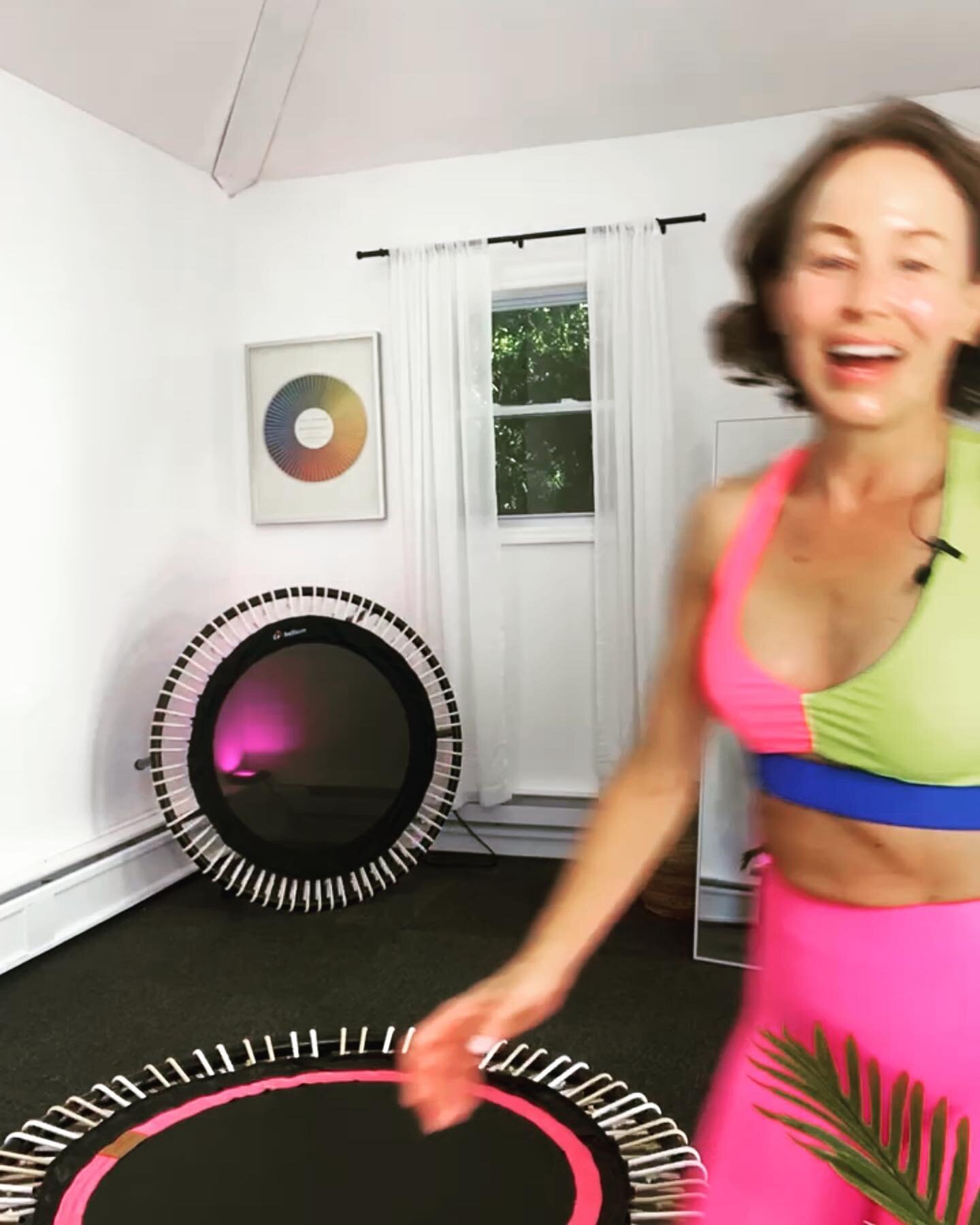 Q. What do ALL our 9 class types have in common? A. My smile, ALWAYS! 
~~~
Now, if you guessed they&rsquo;re all on mini-trampolines, you&rsquo;re also correct!! 😲 Proud to offer 9, fantastically crafted, trampoline-based classes. BANDSCULPT, BASICS
