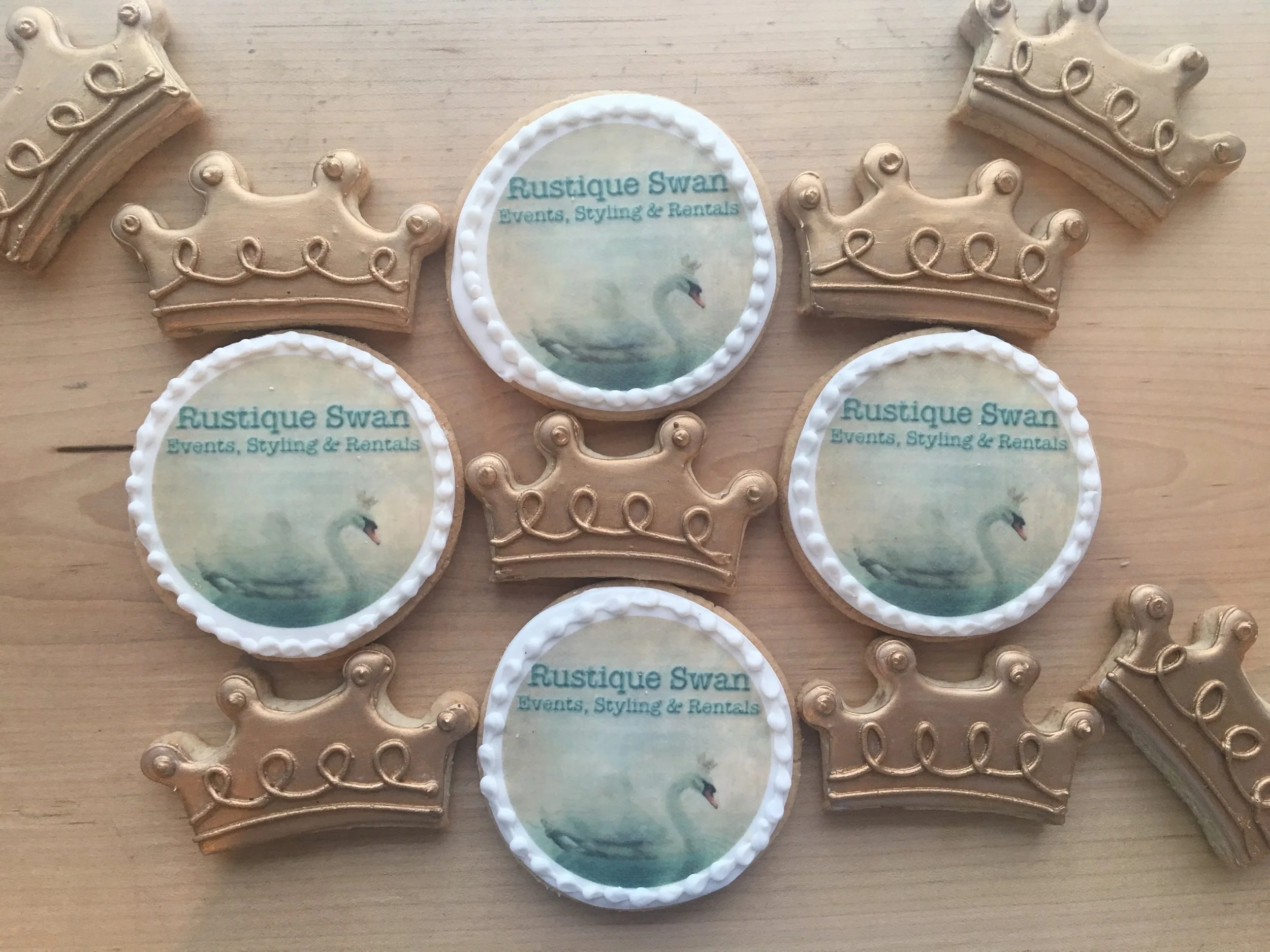 swan cookies.jpg
