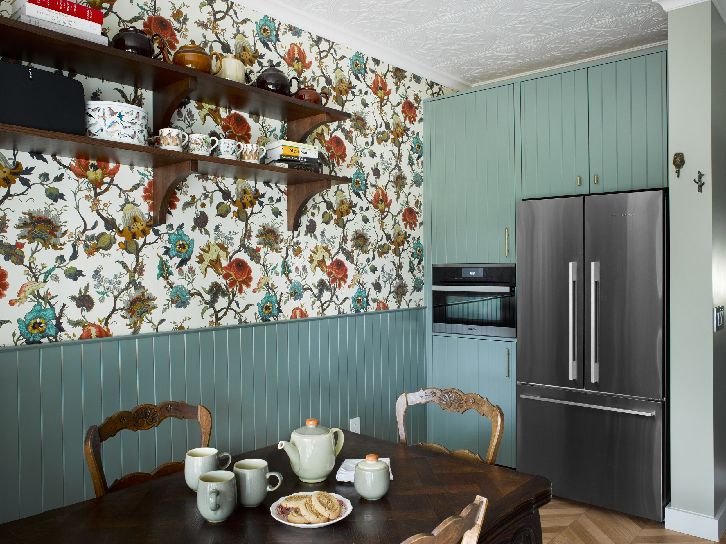 English Cottage Kitchen — designstrom