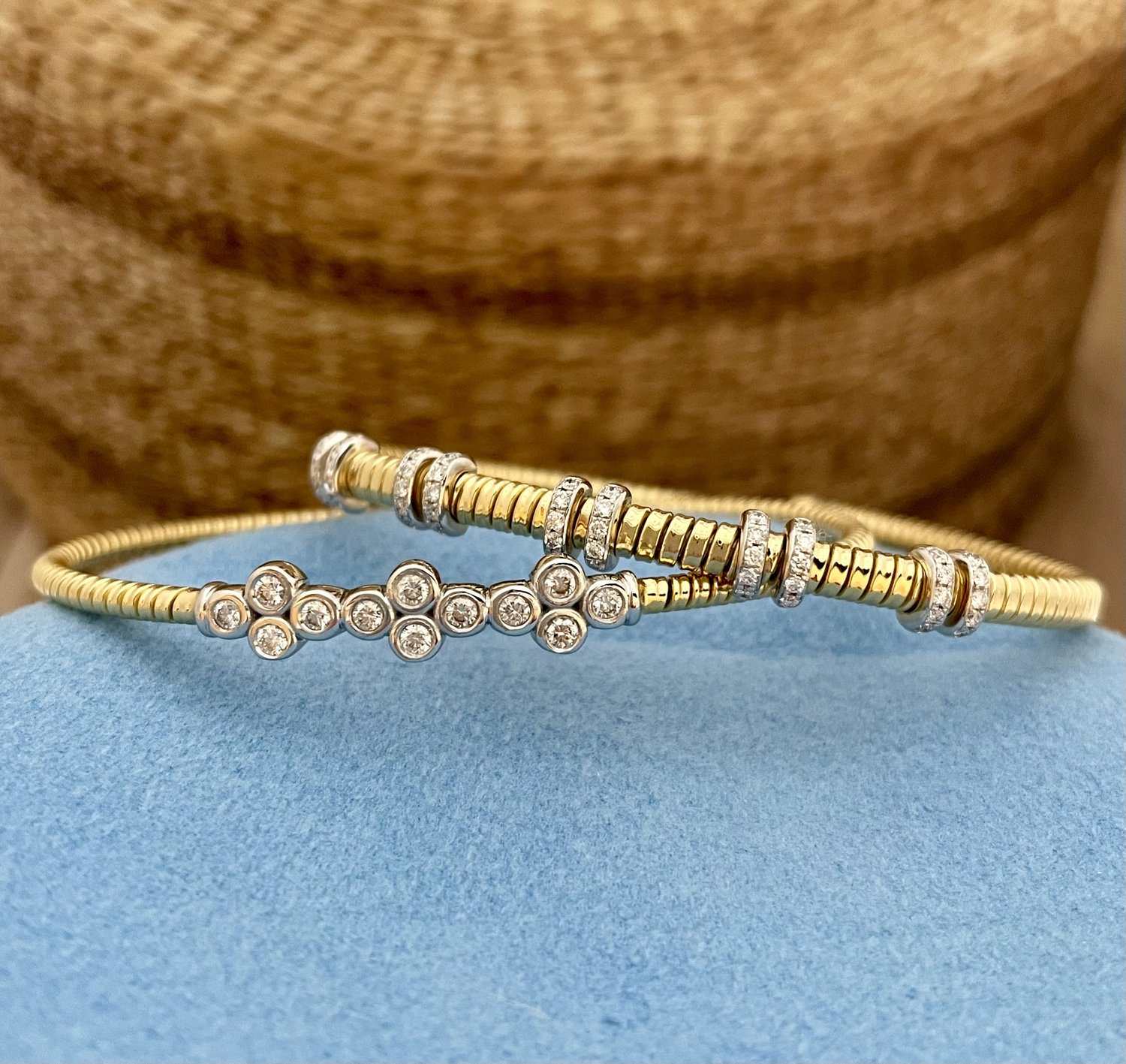 18K White Gold & Diamond Pave' Lock & Key With Four-Sided Diamond Bail —  Bradley's Jewelers