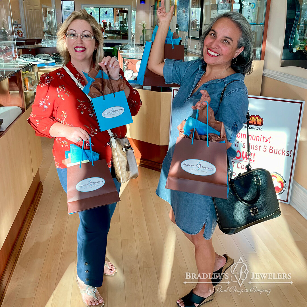 What fun we have at Bradley&rsquo;s, especially when two neighbors meet for the first time in our store and become friends! We take pride in creating memorable shopping experiences that are truly hard to beat!
#SWFL #BradleysJewelers #FineJewelry #Cr