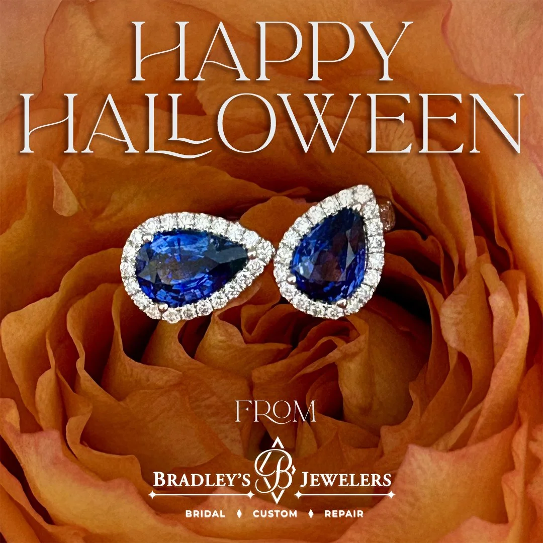 Trick or Treat yourself to something special this spooky season&hellip; at Bradley's Jewelers! 👻🎃
#BradleysJewelers #HalloweenSparkle #TreatYourself #JewelryMagic #SpookySeason #SWFL #FortMyers #Naples #Bonita #HappyHalloween