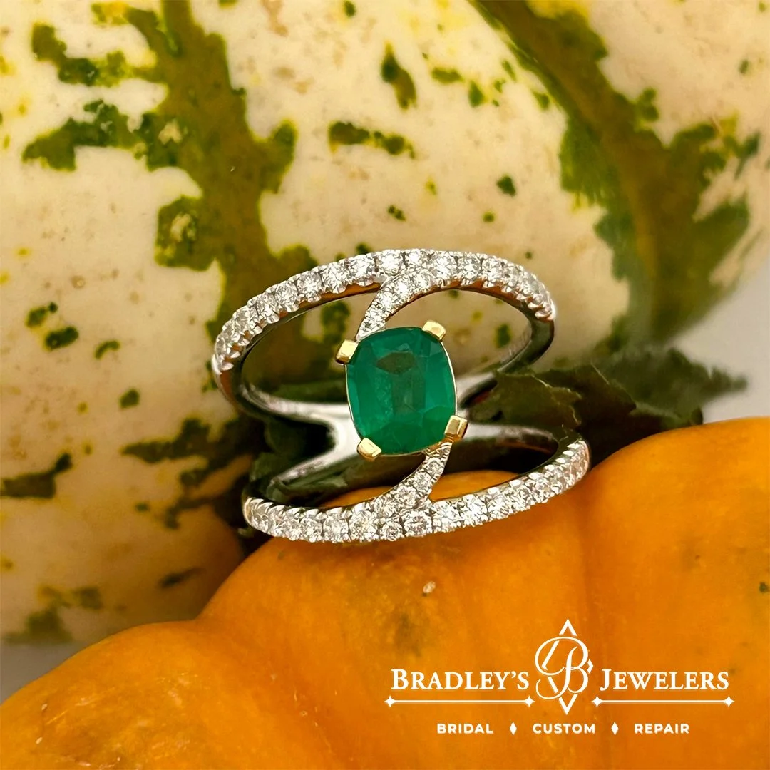 Enjoy Harvest Season&hellip; at Bradley&rsquo;s Jewelers!! 🍁 Visit us online at bradleys-jewelers.com or call (239) 337-2723.
#FallJewelry #BradleysJewelers #FallStyle2025 #JewelryLovers #ShopLocal #FortMyers #Naples #Bonita #AutumnVibes #FineJewelr