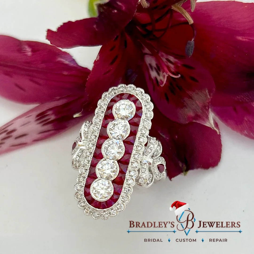 Inspire your Holidays with the colors of the season! Imaginative designs make for a very Merry &amp; Bright Christmas&hellip;. at Bradley&rsquo;s Jewelers!!
#ChristmasJewelry #HolidayJewelry #FestiveJewelry #JewelryGifts #MerryChristmas #HappyHoliday