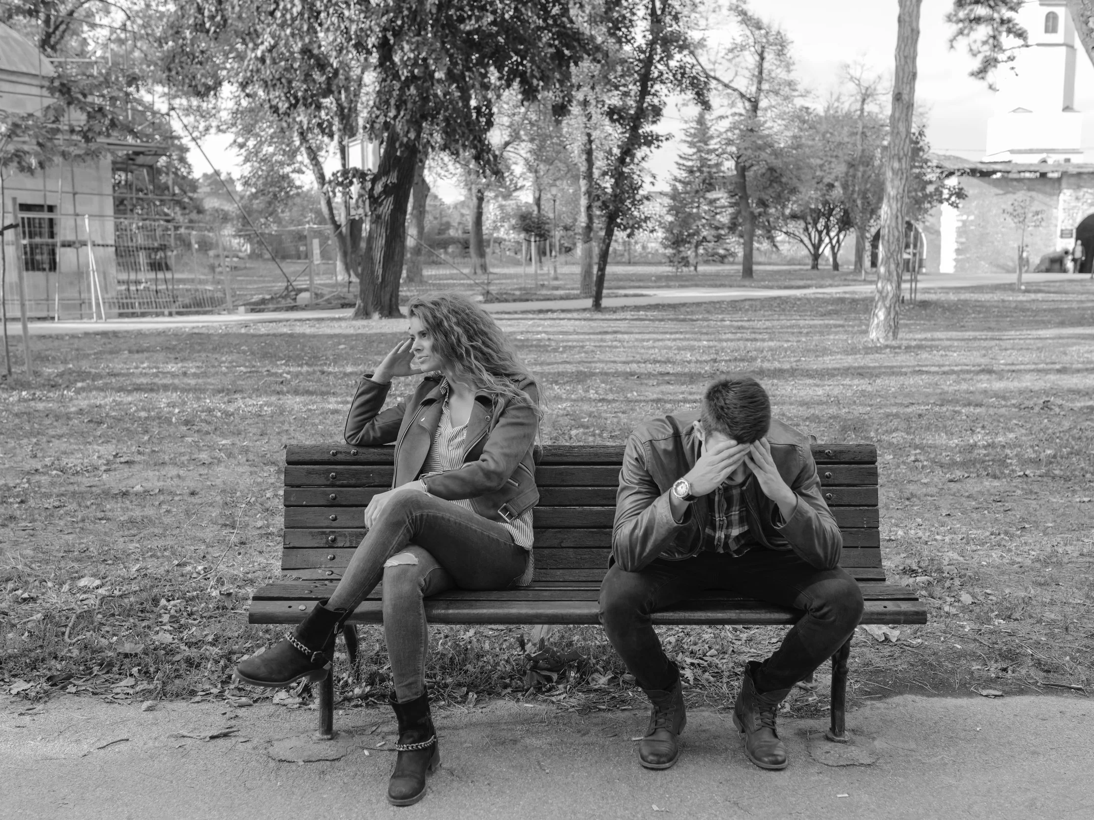 bench-couple-fight-984949.jpg