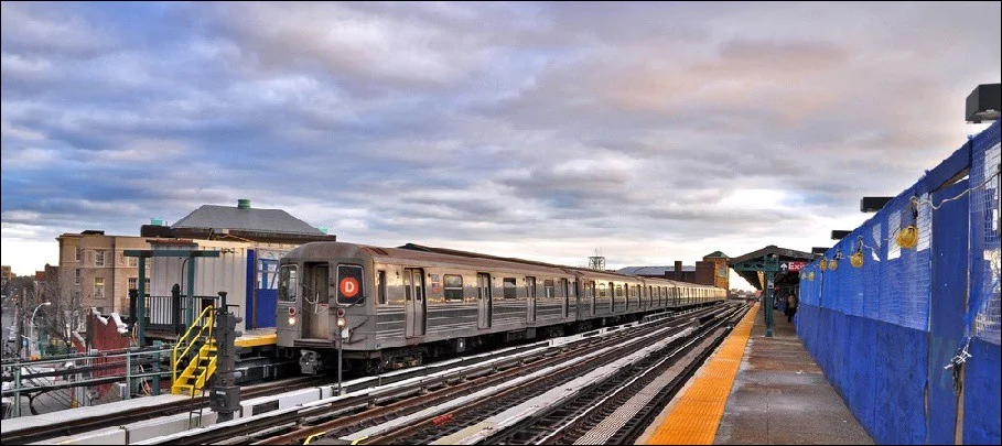 Night Falling on the D train in from Brighton Beach