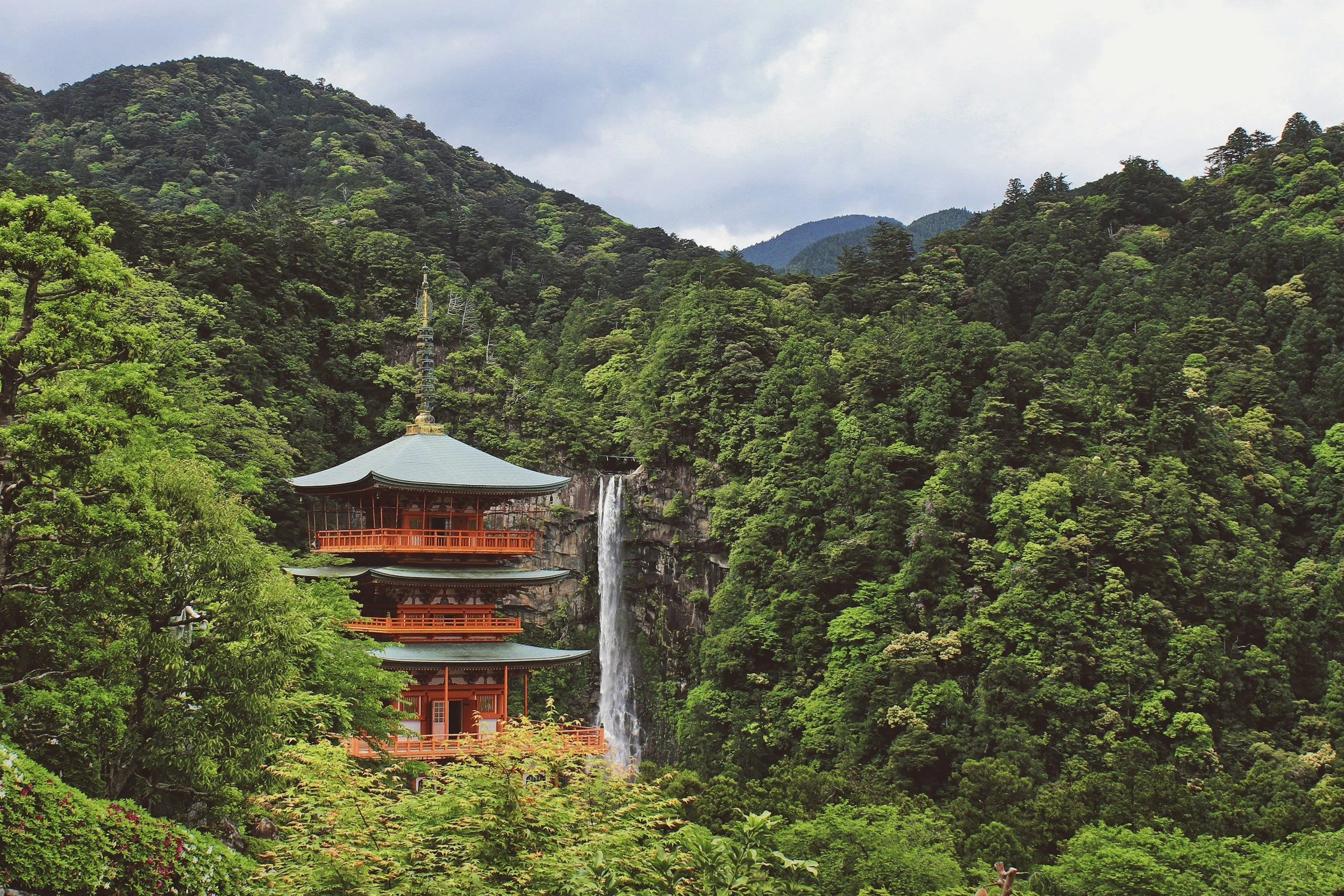 unsplash-image-9zH3AfW7O4o.jpg