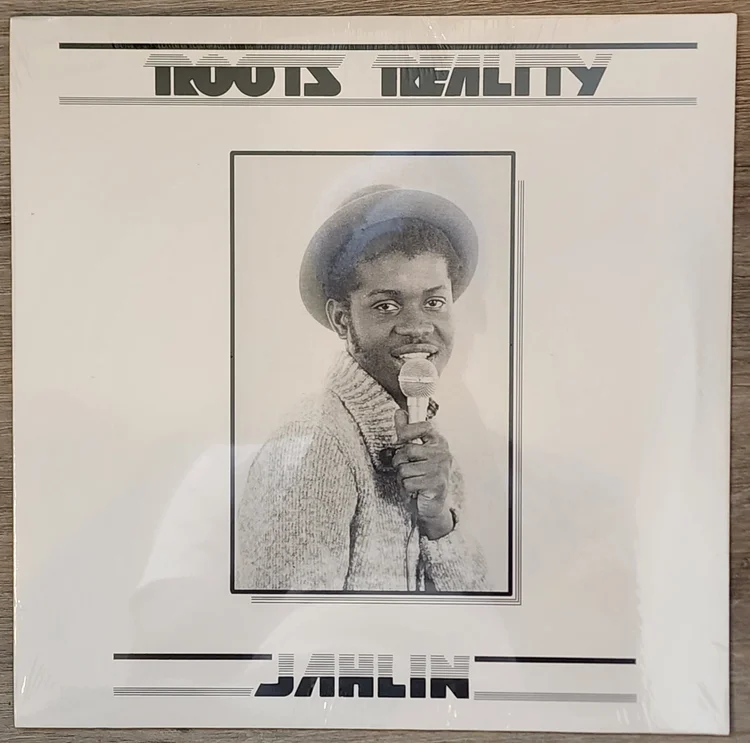 米12” Carlton Livingston / Ras Hasse Nyabinghi; Live And Learn; Nyah Dub / Just Before;  DE2 Digital English US /00200 DE2 Carlton Livingston / Di Ras / Digital English / Ras Hassen Ti