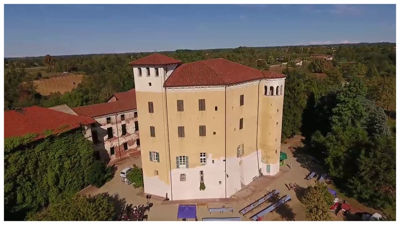 COMUNE DI SANFRè CUNEO PIEMONTE LANGHE ROERO  CASTELLO.jpg