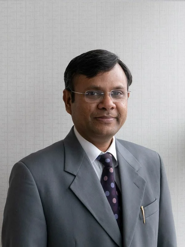 bio_karthik.jpg