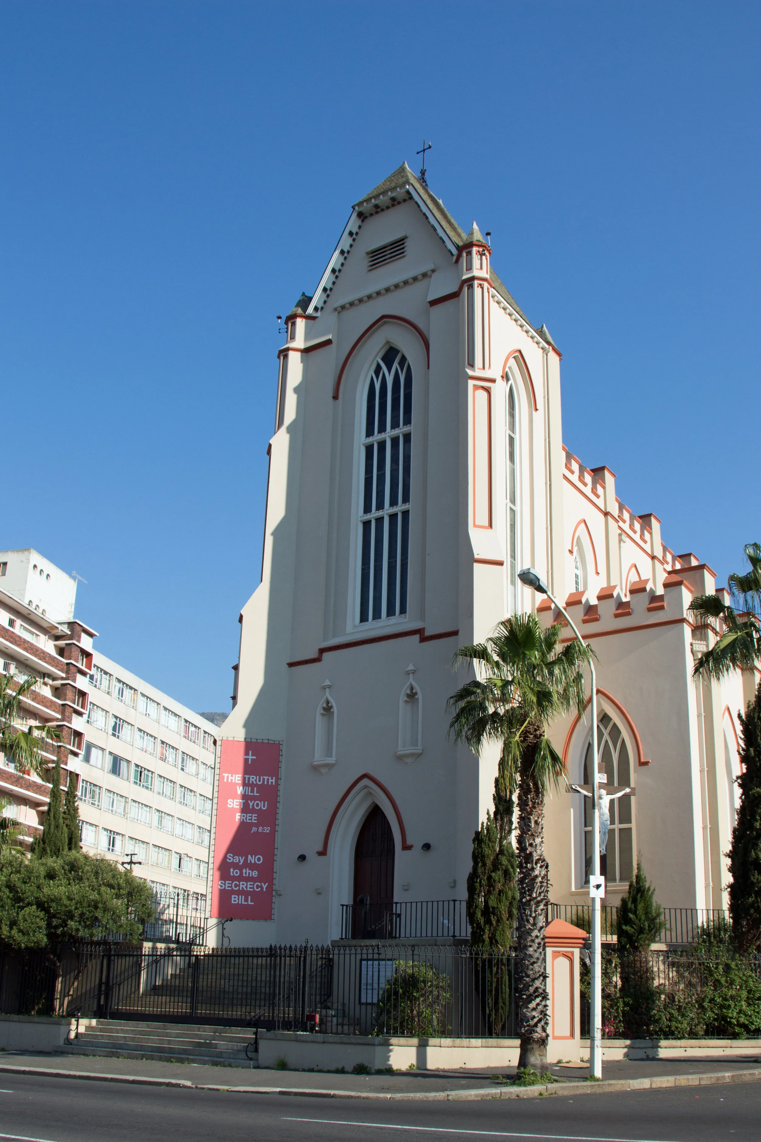 St Mary’s Church, Capetown By HelenOnline - Own work, CC BY-SA 4.0, https://commons.wikimedia.org/w/index.php?curid=36157120