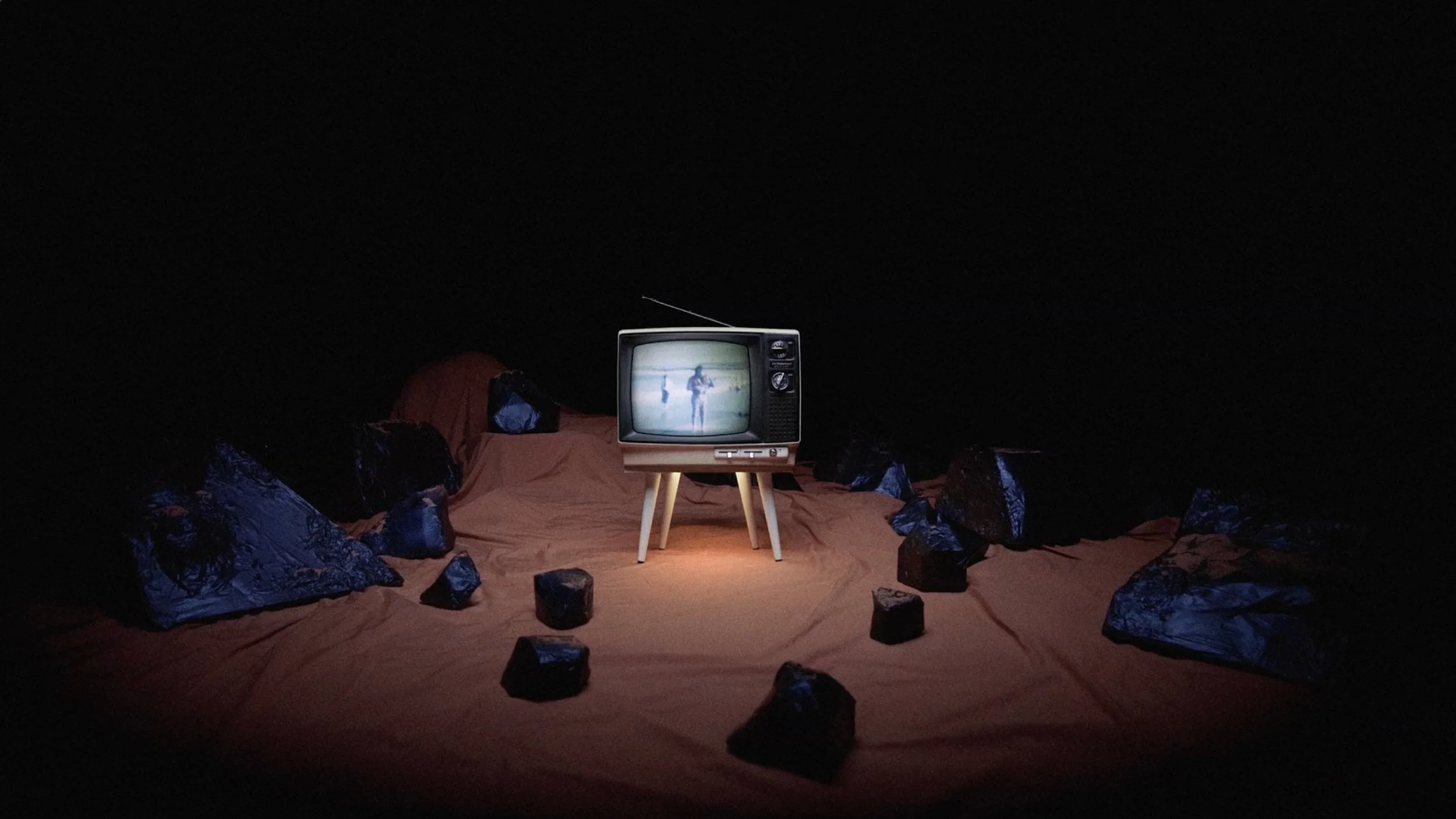 1976_TV1.jpg