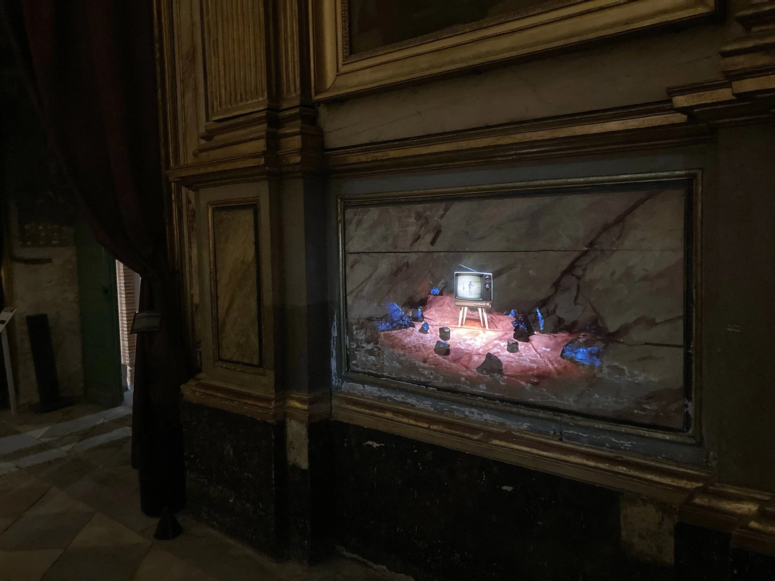 ‘1976: Search for Life’ installed in the Chapelle des Carmelites in Toulouse, France, for Traverse Festival, March 13-31, 2024.