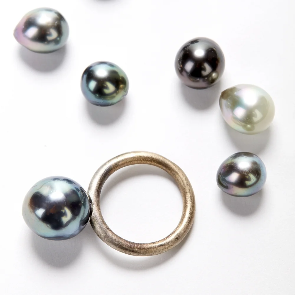IMAGE OF ANDREA GUTIERREZ DESIGNER PEARL JEWELRY BY ELIO TOLOT