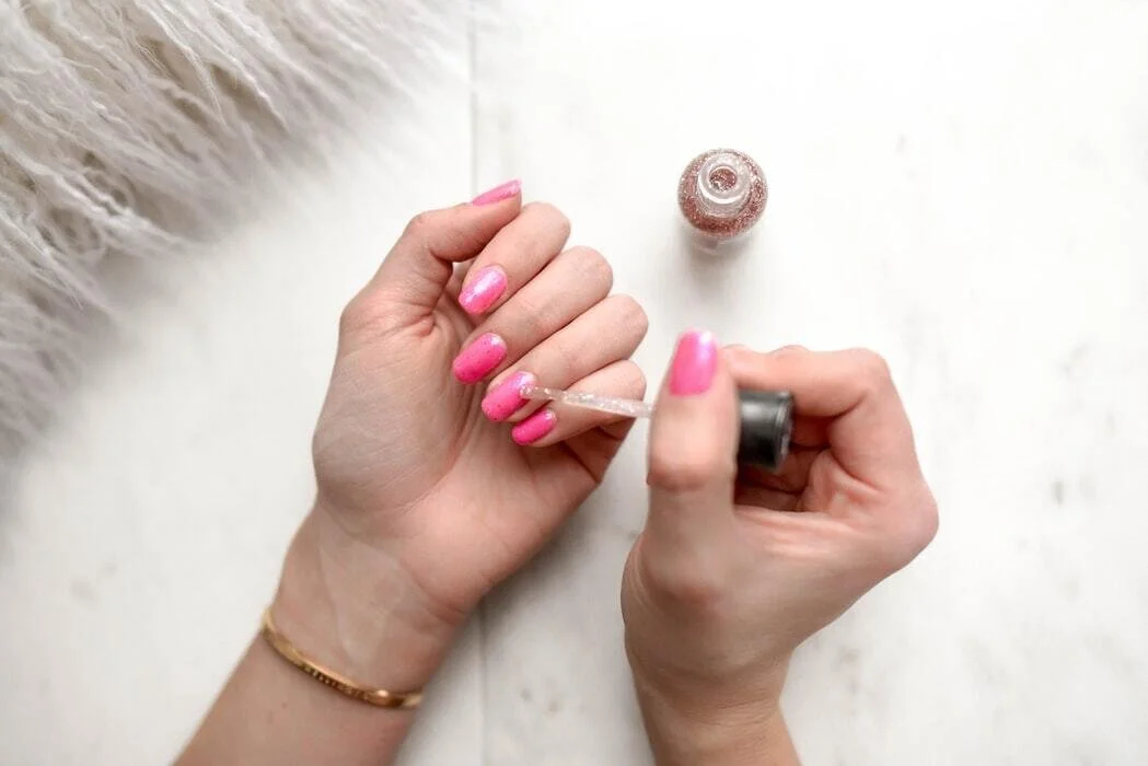 Acrylic VS. Gel – Which nail treatment should you get?