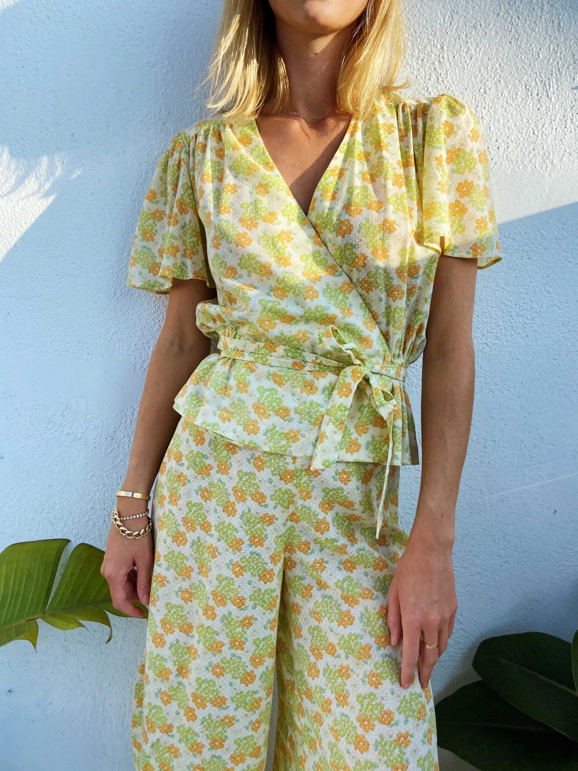 6F6687C9-3540-4EFC-ACE0-3C9E293BC25B